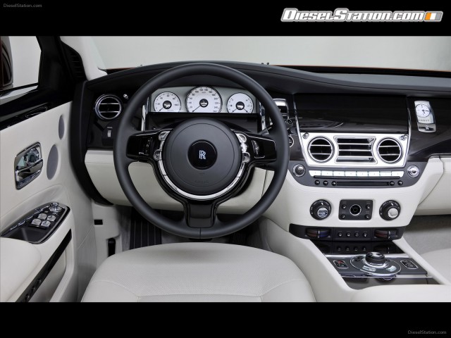 Rolls Royce One Thousand and One Nights 2013 Picture #28 Rolls Royce One Thousand and One Nights 2013 Picture #28