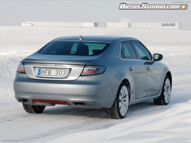 Saab 9 5 during Test Picture #1 Saab 9 5 during Test Picture #1