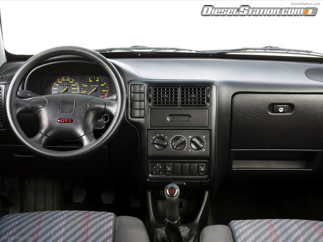 Seat IBIZA SPORTY SUPERMINI CELEBRATES 25 YEARS Picture #18 Seat IBIZA SPORTY SUPERMINI CELEBRATES 25 YEARS Picture #18