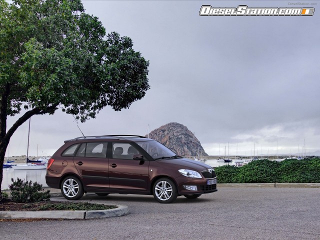 Skoda Fabia Estate 2011 Picture #8 Skoda Fabia Estate 2011 Picture #8