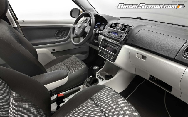 Skoda Fabia Scout 2011 Widescreen Picture #10 Skoda Fabia Scout 2011 Widescreen Picture #10