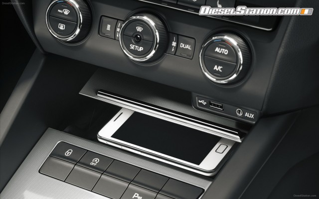 Skoda Octavia 2013 Widescreen Picture #18 Skoda Octavia 2013 Widescreen Picture #18