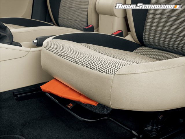 Skoda Rapid Spaceback 2014 Picture #25 Skoda Rapid Spaceback 2014 Picture #25