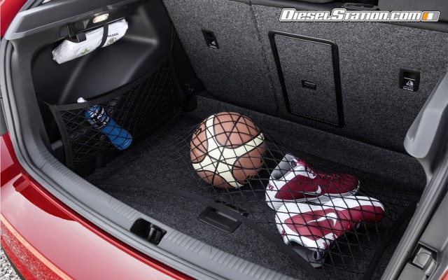 Skoda Rapid Spaceback 2014 Widescreen Picture #19 Skoda Rapid Spaceback 2014 Widescreen Picture #19