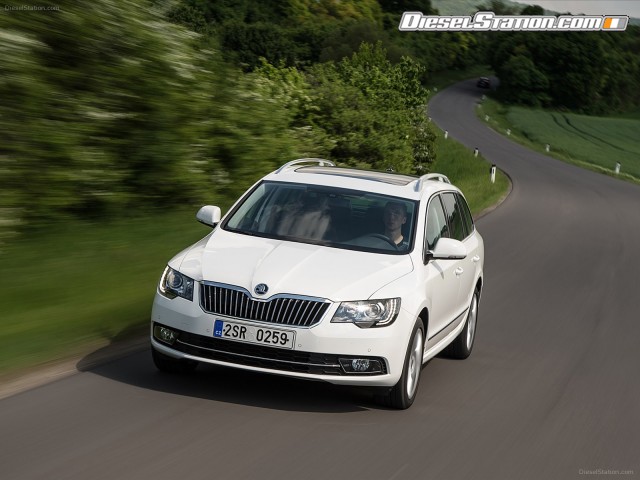 Skoda Superb Combi 2016 Picture #30 Skoda Superb Combi 2016 Picture #30