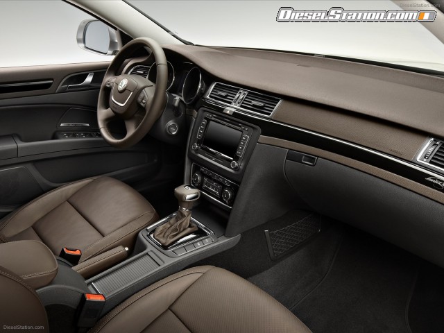 Skoda Superb Combi Laurin Klement Picture #21 Skoda Superb Combi Laurin Klement Picture #21