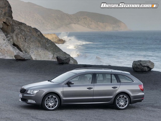 Skoda Superb Combi Picture #1 Skoda Superb Combi Picture #1