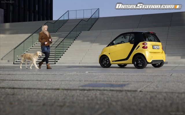 Smart fortwo edition cityflame 2013 Widescreen Picture #4 Smart fortwo edition cityflame 2013 Widescreen Picture #4