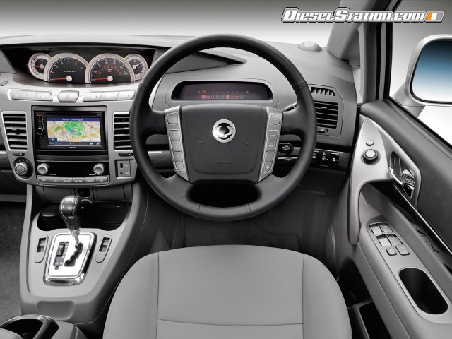 Ssang yong Turismo 2013 Picture #2 Ssang yong Turismo 2013 Picture #2
