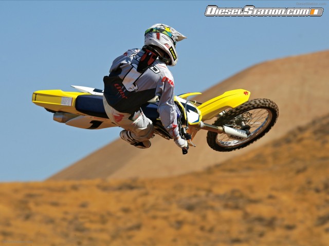 Suzuki 2009 RM Z450 Picture #15 Suzuki 2009 RM Z450 Picture #15