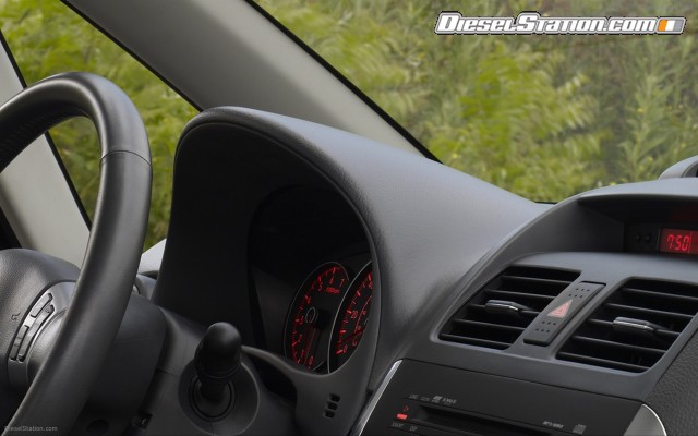 Suzuki 2010 SX4 Widescreen Picture #8 Suzuki 2010 SX4 Widescreen Picture #8