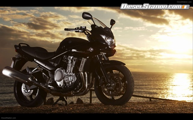 Suzuki Bandit 1250SA Widescreen Picture #11 Suzuki Bandit 1250SA Widescreen Picture #11