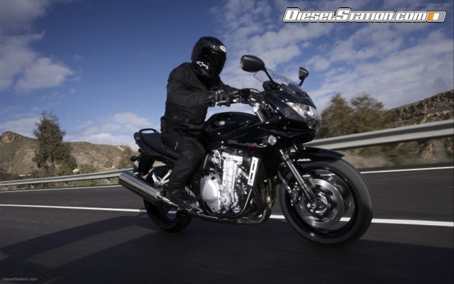 Suzuki Bandit 1250SA Widescreen Picture #13 Suzuki Bandit 1250SA Widescreen Picture #13