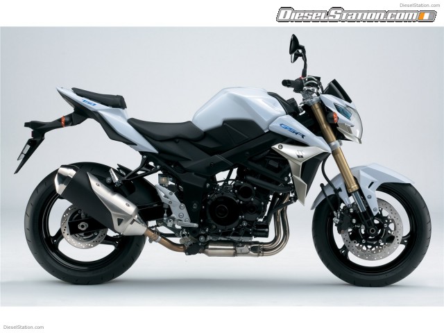 Suzuki GSR750 2011 Picture #14 Suzuki GSR750 2011 Picture #14