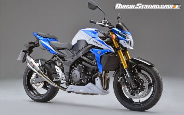 Suzuki GSR750 2014 Widescreen Picture #2 Suzuki GSR750 2014 Widescreen Picture #2