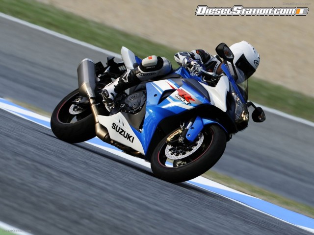 Suzuki GSX R1000 2012 Picture #16 Suzuki GSX R1000 2012 Picture #16