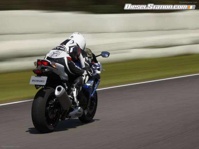 Suzuki GSX R1000 2012 Picture #10 Suzuki GSX R1000 2012 Picture #10