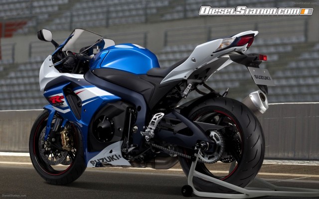 Suzuki GSX R1000 2012 Widescreen Picture #0 Suzuki GSX R1000 2012 Widescreen Picture #0