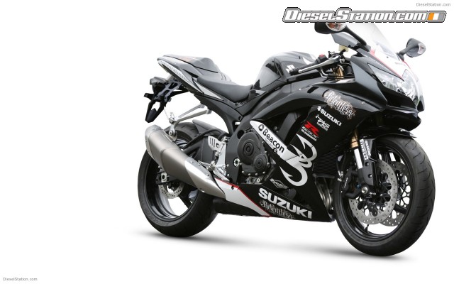 Suzuki GSX R600 Widescreen Picture #12 Suzuki GSX R600 Widescreen Picture #12