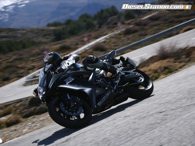 Suzuki GSX R750 Picture #2 Suzuki GSX R750 Picture #2