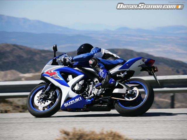 Suzuki GSX R750 Picture #14 Suzuki GSX R750 Picture #14