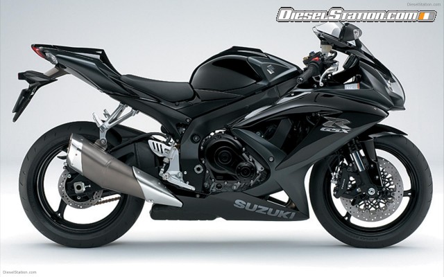 Suzuki GSX R750 Widescreen Picture #11 Suzuki GSX R750 Widescreen Picture #11