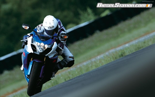 Suzuki GSX r1000 Widescreen Picture #53 Suzuki GSX r1000 Widescreen Picture #53