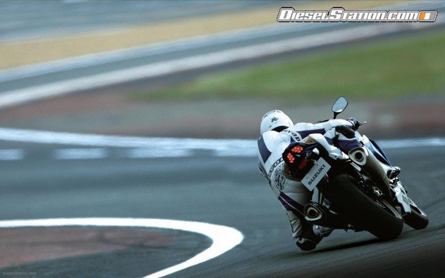 Suzuki GSX r1000 Widescreen Picture #41 Suzuki GSX r1000 Widescreen Picture #41