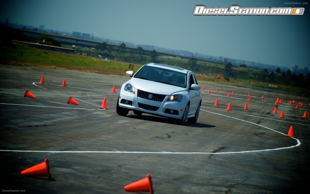 Suzuki Kizashi 2011 Widescreen Picture #0 Suzuki Kizashi 2011 Widescreen Picture #0