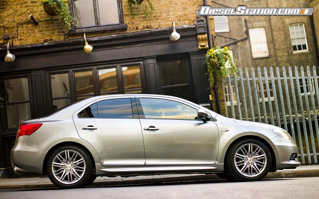 Suzuki Kizashi D Segment Widescreen Picture #5 Suzuki Kizashi D Segment Widescreen Picture #5