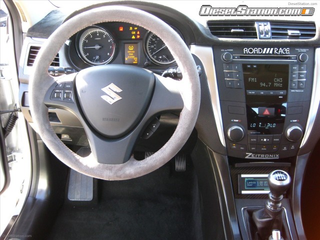 Suzuki Road Race Motorsport Platinum Edition Kizashi Picture #2 Suzuki Road Race Motorsport Platinum Edition Kizashi Picture #2
