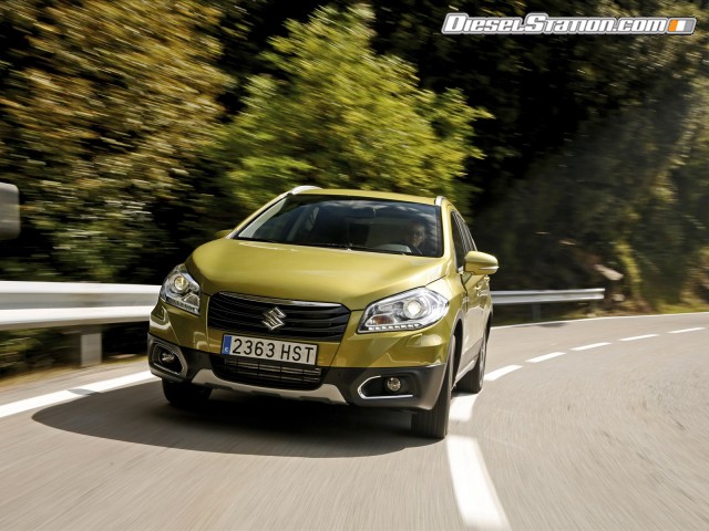 Suzuki SX4 Crossover 2014 Picture #32 Suzuki SX4 Crossover 2014 Picture #32