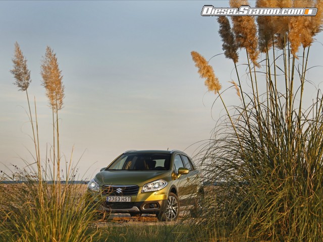 Suzuki SX4 Crossover 2014 Picture #29 Suzuki SX4 Crossover 2014 Picture #29