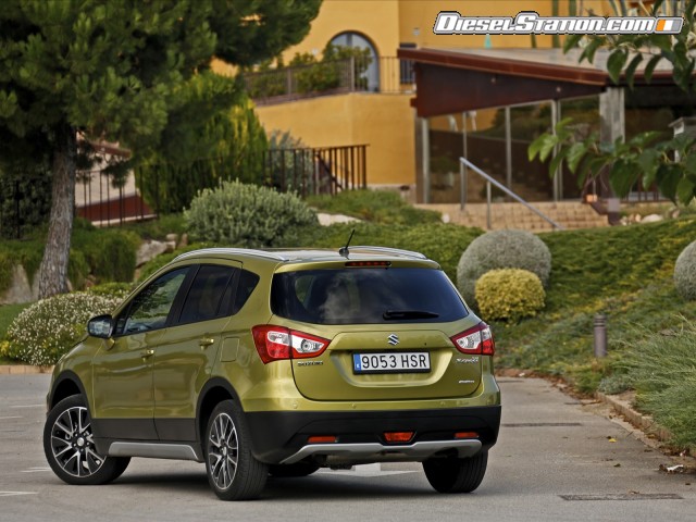 Suzuki SX4 Crossover 2014 Picture #36 Suzuki SX4 Crossover 2014 Picture #36