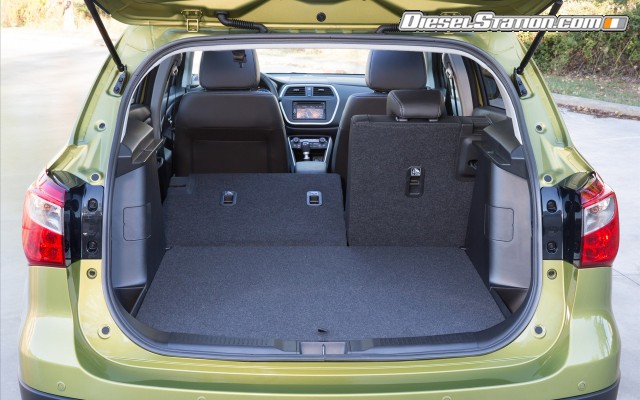 Suzuki SX4 Crossover 2014 Widescreen Picture #18 Suzuki SX4 Crossover 2014 Widescreen Picture #18