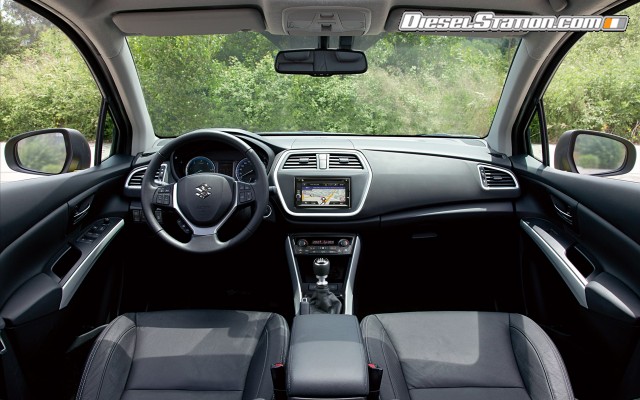 Suzuki SX4 Crossover 2014 Widescreen Picture #45 Suzuki SX4 Crossover 2014 Widescreen Picture #45