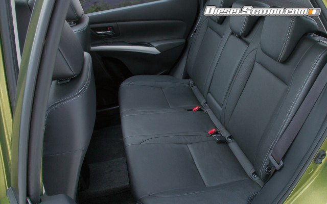 Suzuki SX4 Crossover 2014 Widescreen Picture #51 Suzuki SX4 Crossover 2014 Widescreen Picture #51