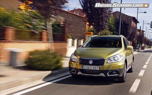 Suzuki SX4 Crossover 2014 Widescreen Picture #27 Suzuki SX4 Crossover 2014 Widescreen Picture #27