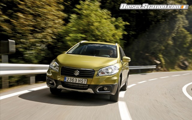 Suzuki SX4 Crossover 2014 Widescreen Picture #13 Suzuki SX4 Crossover 2014 Widescreen Picture #13
