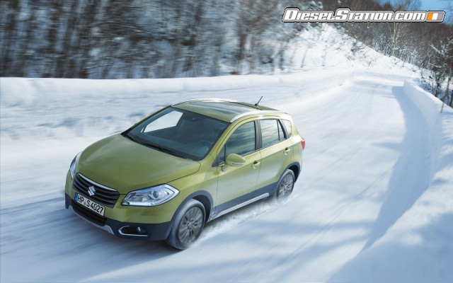 Suzuki SX4 Crossover 2014 Widescreen Picture #19 Suzuki SX4 Crossover 2014 Widescreen Picture #19