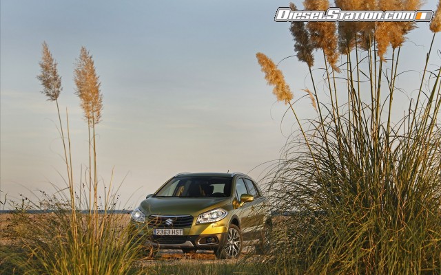Suzuki SX4 Crossover 2014 Widescreen Picture #21 Suzuki SX4 Crossover 2014 Widescreen Picture #21