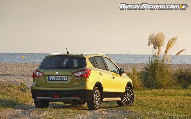 Suzuki SX4 Crossover 2014 Widescreen Picture #22 Suzuki SX4 Crossover 2014 Widescreen Picture #22