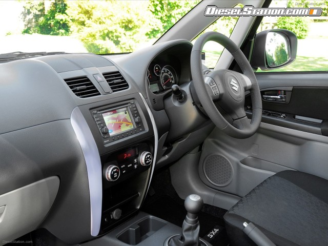 Suzuki SX4 X EC Special Edition 2011 Picture #2 Suzuki SX4 X EC Special Edition 2011 Picture #2