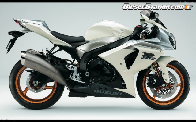 Suzuki WHITE HOT LIMITED RUN RANGE Widescreen Picture #4 Suzuki WHITE HOT LIMITED RUN RANGE Widescreen Picture #4