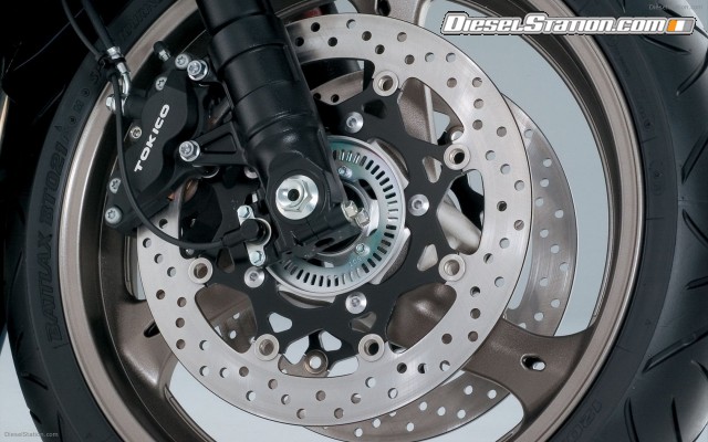 Suzuki all new GSX1250FA Widescreen Picture #7 Suzuki all new GSX1250FA Widescreen Picture #7