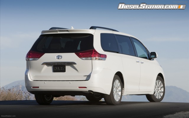 Toyota 2011 Sienna Widescreen Picture #25 Toyota 2011 Sienna Widescreen Picture #25