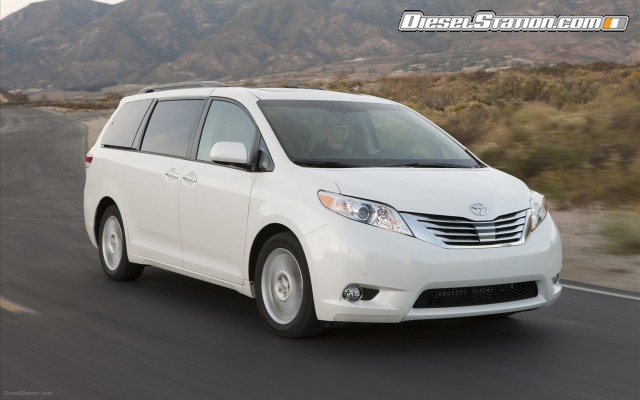 Toyota 2011 Sienna Widescreen Picture #8 Toyota 2011 Sienna Widescreen Picture #8