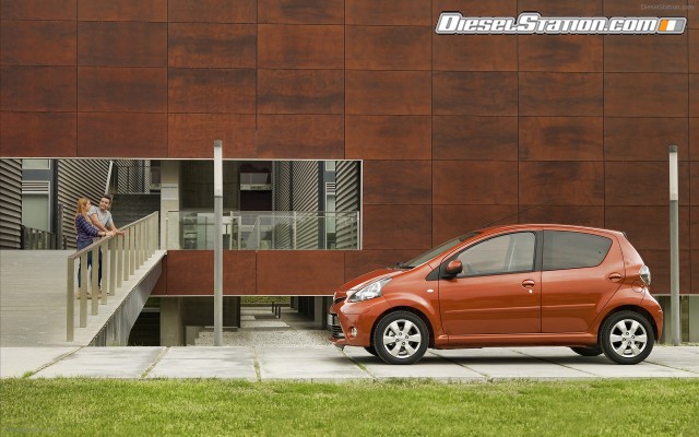 Toyota AYGO 2012 Widescreen Picture #17 Toyota AYGO 2012 Widescreen Picture #17