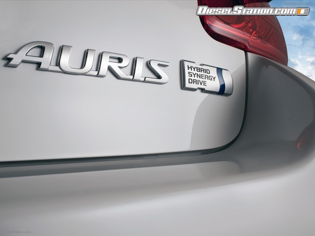 Toyota Auris HSD 2011 Picture #3 Toyota Auris HSD 2011 Picture #3