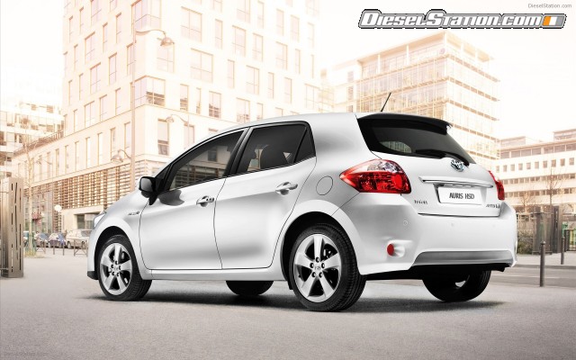 Toyota Auris HSD 2011 Widescreen Picture #8 Toyota Auris HSD 2011 Widescreen Picture #8